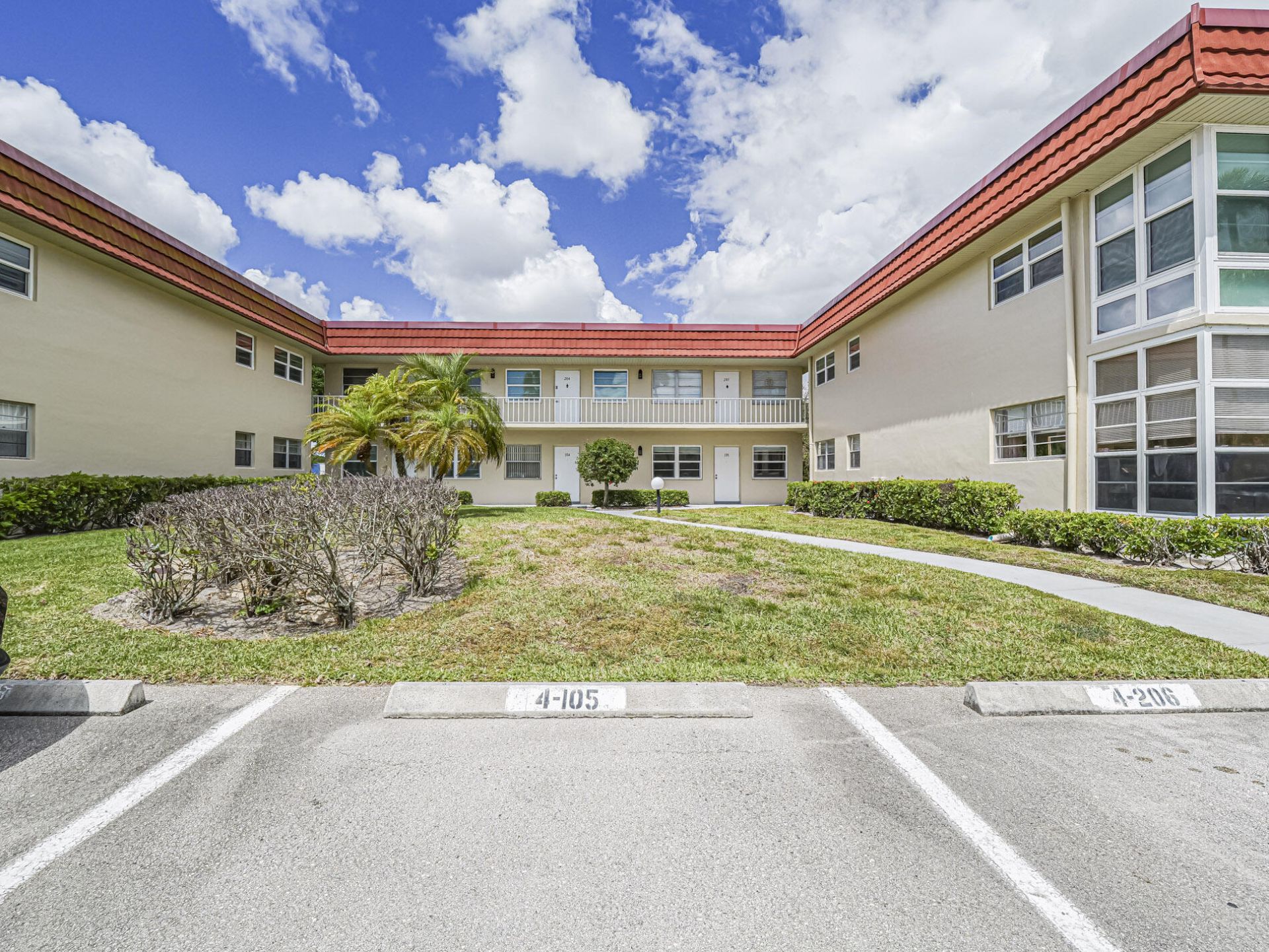 4 Vista Palm Lane, Unit 105, Vero Beach, FL 32962 Photo