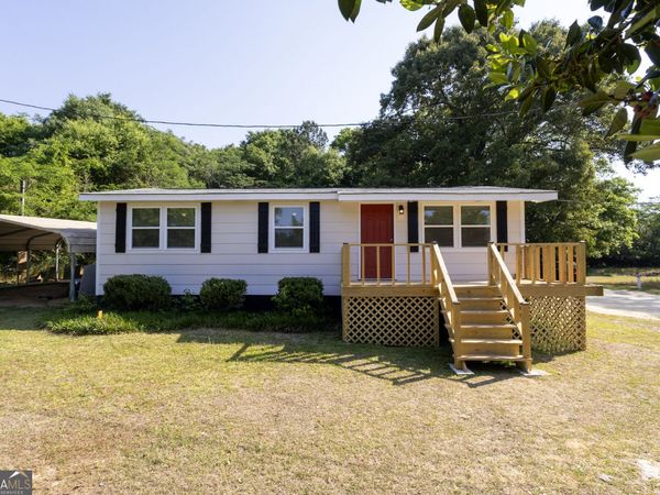 156 Churchwell Road, Cochran, GA 31014