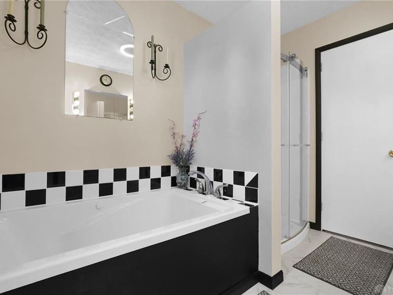 2318 Pawnee Drive, London, OH 43140 Photo 17