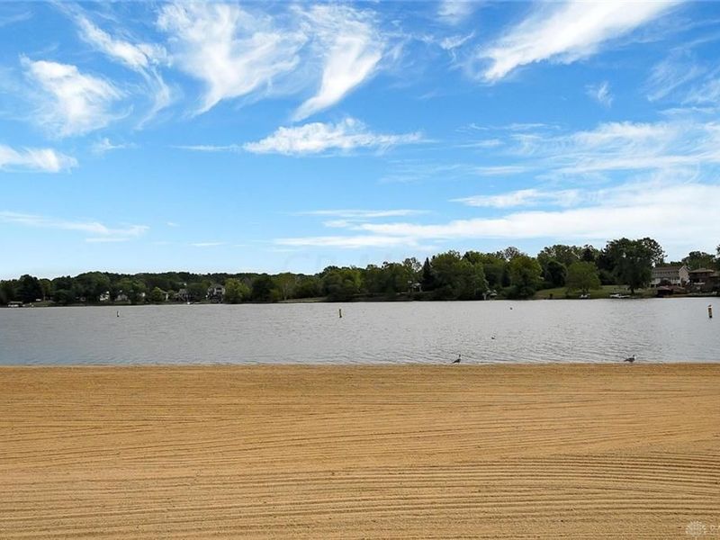 2318 Pawnee Drive, London, OH 43140 Photo 27