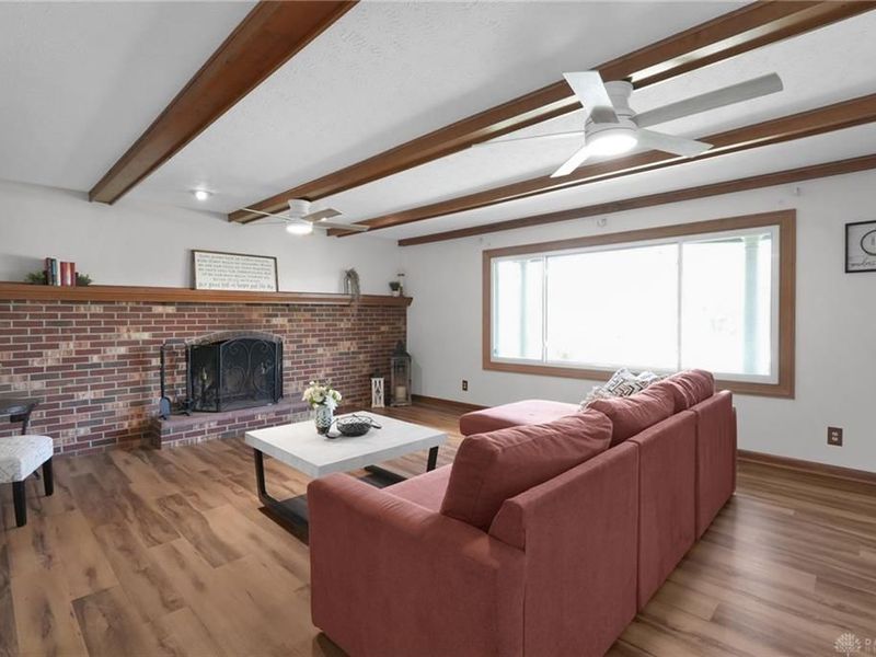 2318 Pawnee Drive, London, OH 43140 Photo 8