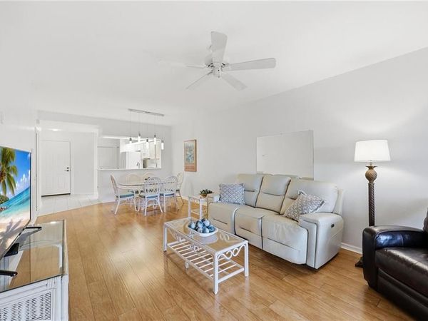 28072 Cavendish CT , Unit 2204, BONITA SPRINGS, FL 34135