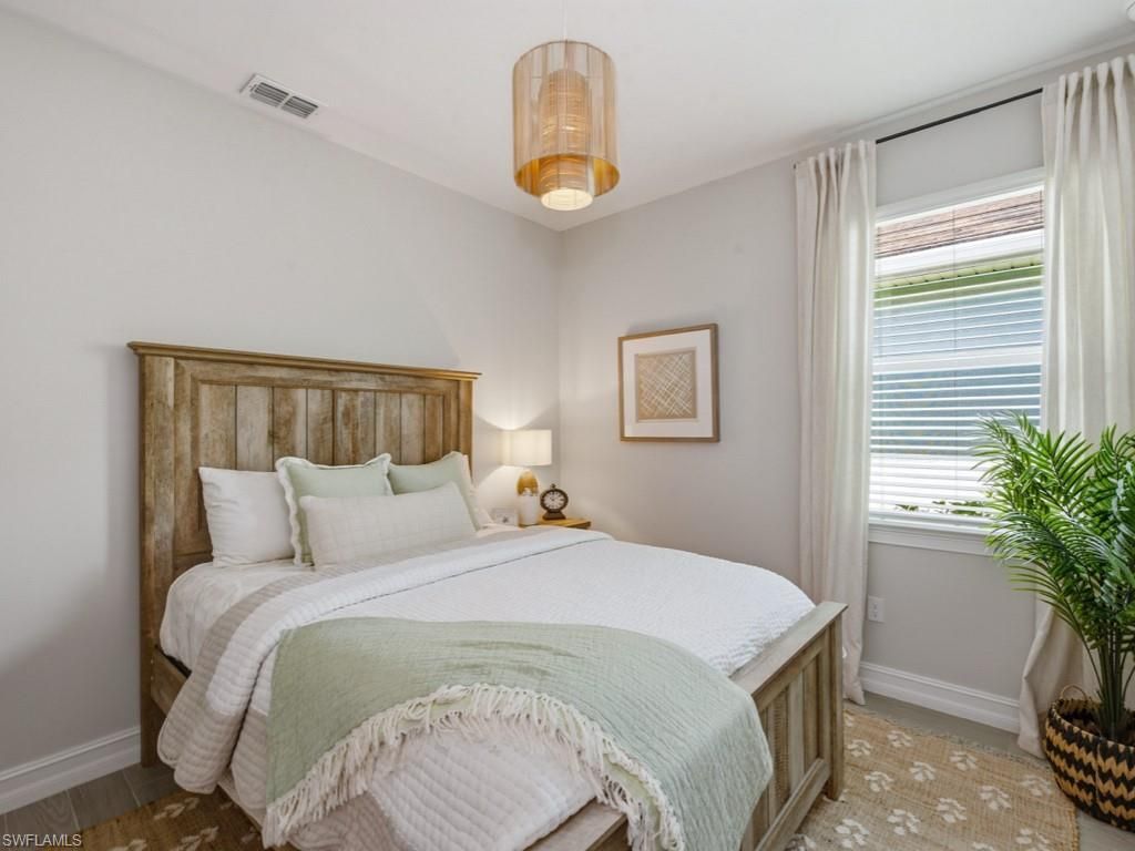 496 Polihale Way, Naples, FL 34114 Photo