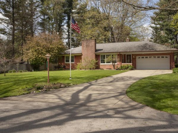 20215 Lark Drive, South Bend, IN 46637