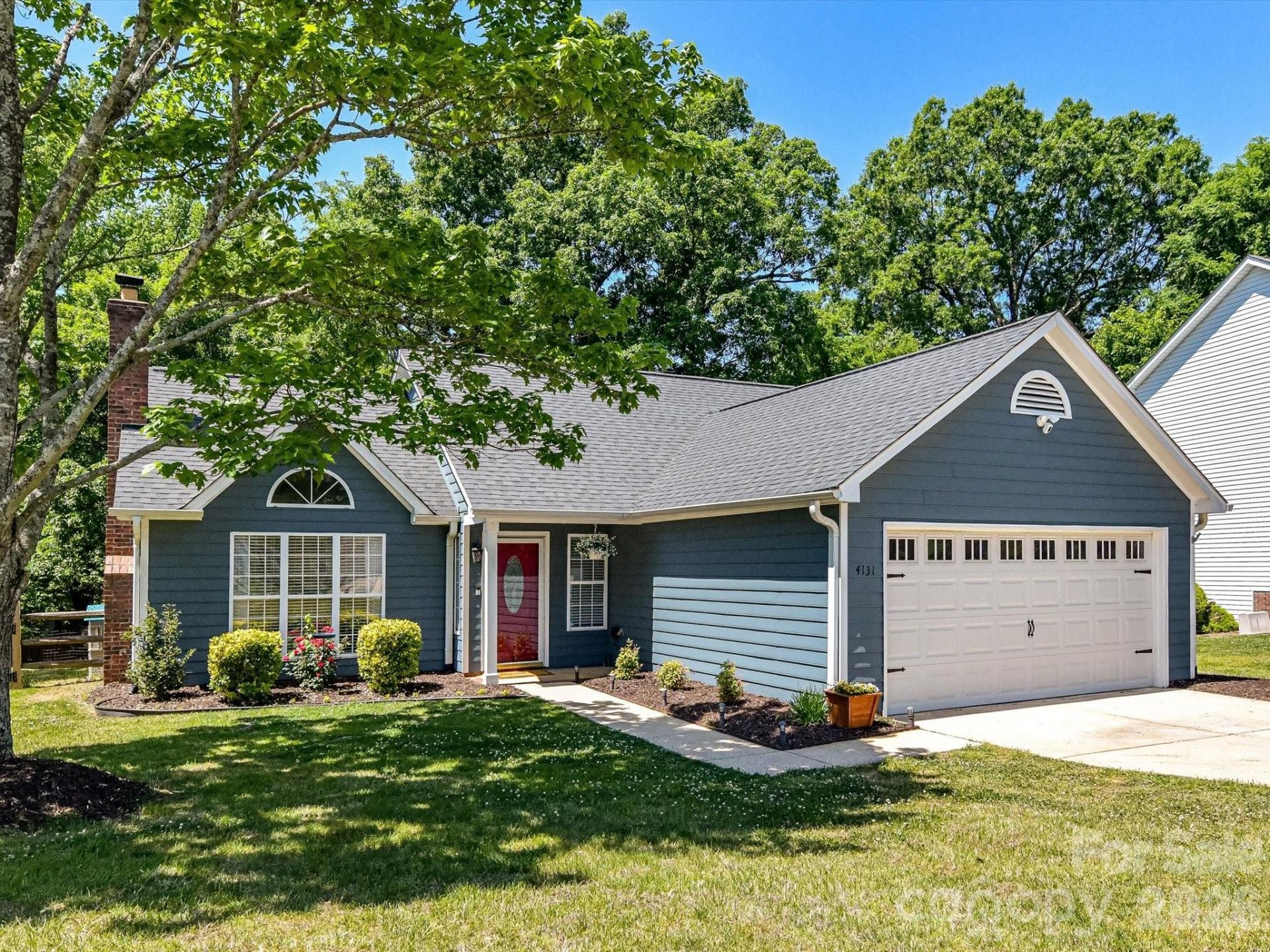 4131 Huntmeadow Drive, Charlotte, NC 28269 Main Photo