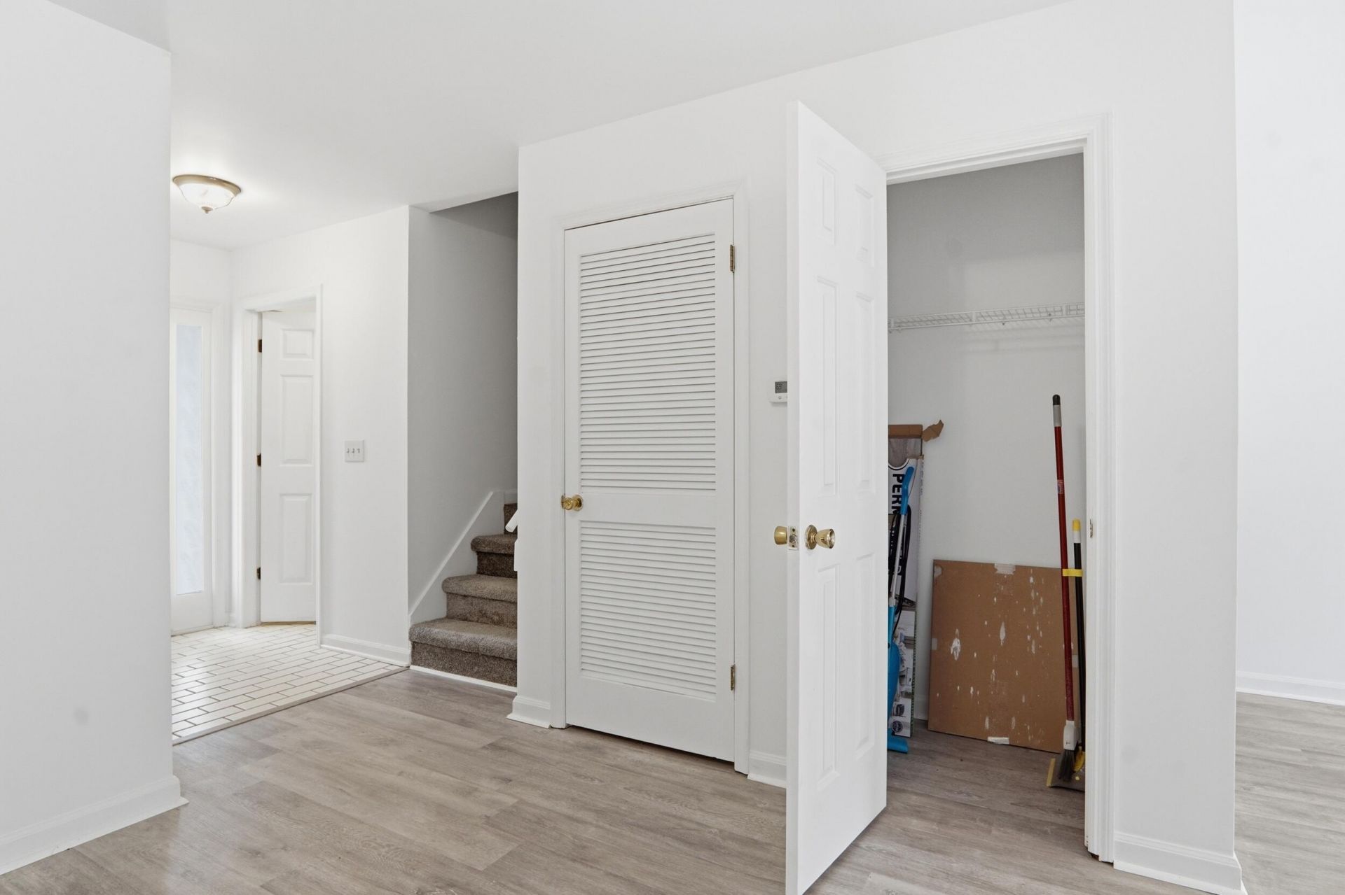 2937 Oxford Place Photo 18