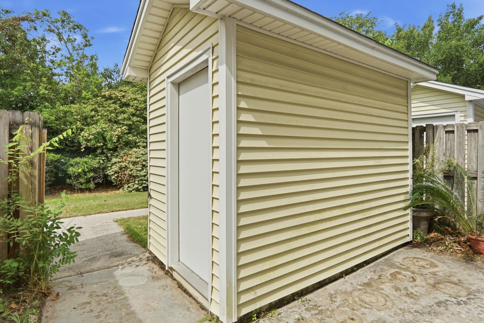 2937 Oxford Place Photo 32