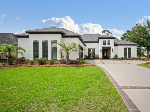 1058 Grand Heron Court W, Mobile, AL 36693