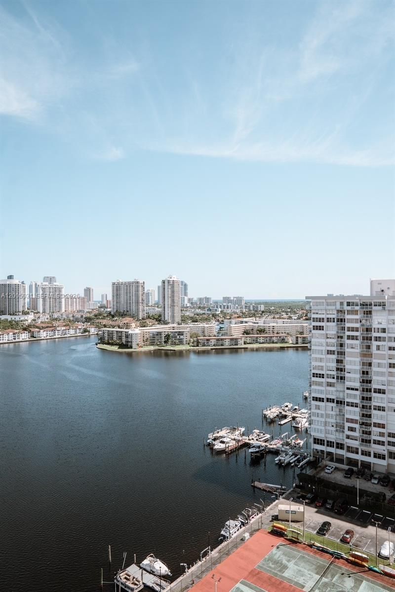 2780 NE 183rd St, Unit 2108, Aventura, FL 33160 Photo