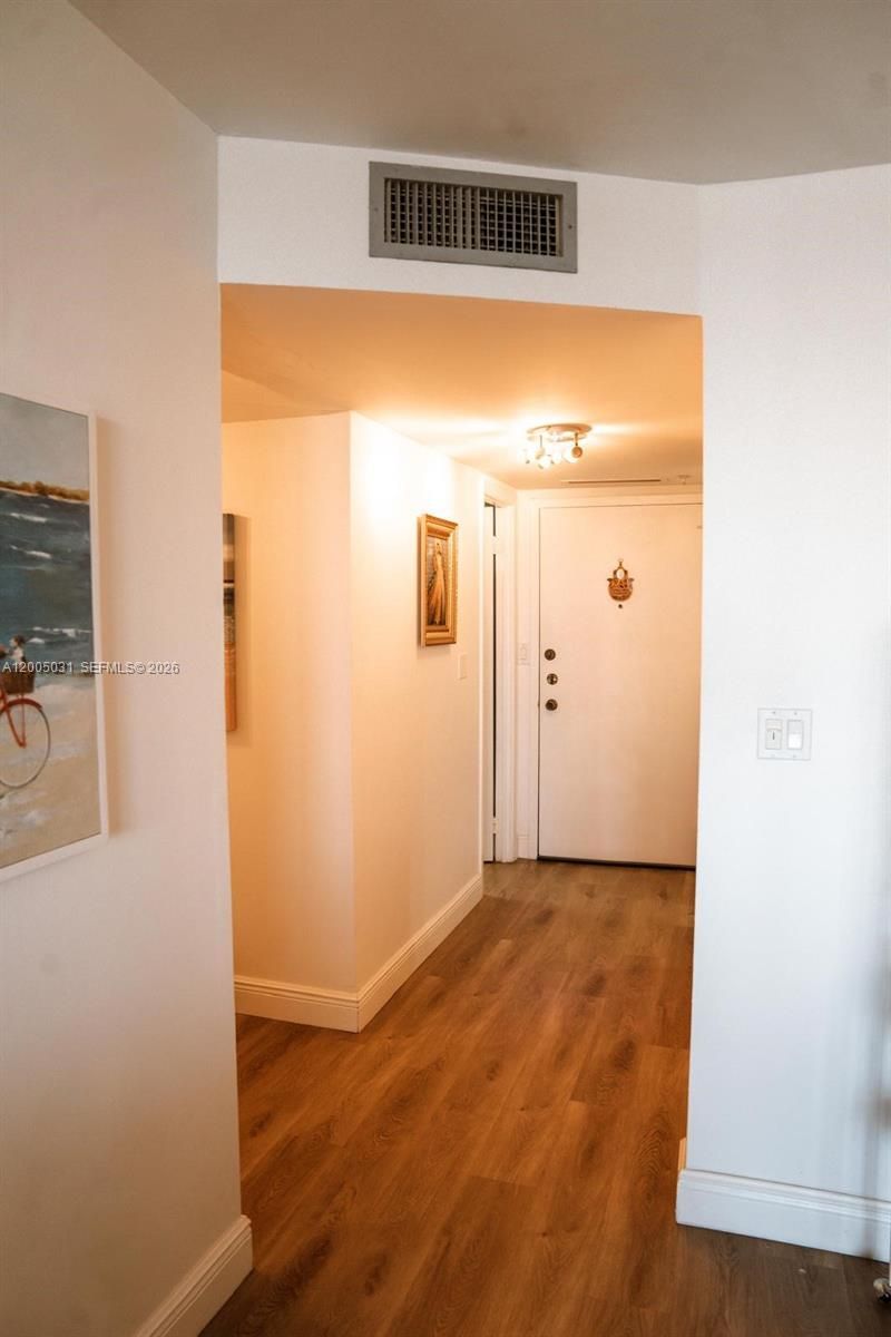 2780 NE 183rd St, Unit 2108, Aventura, FL 33160 Photo
