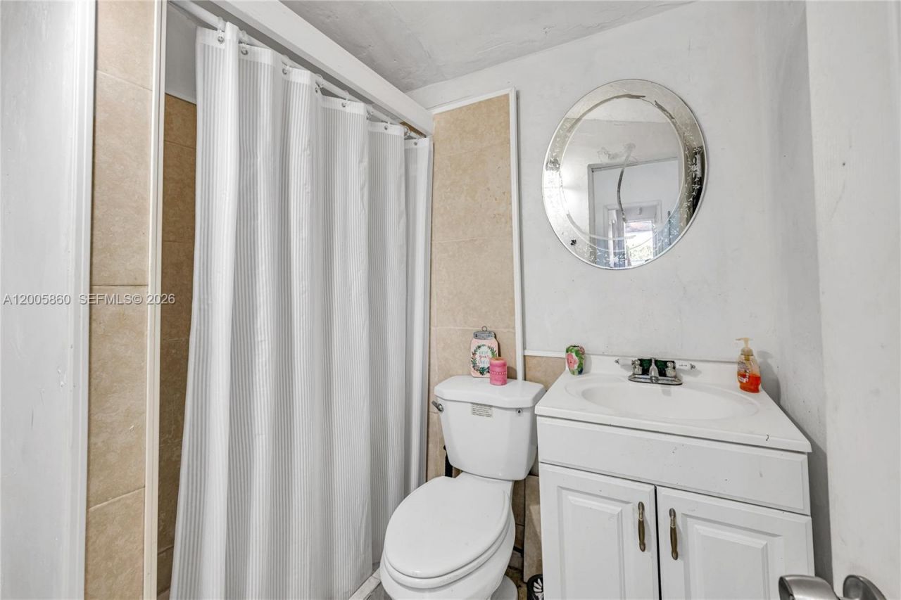 3420 Charles Ave, Miami, FL 33133 Photo