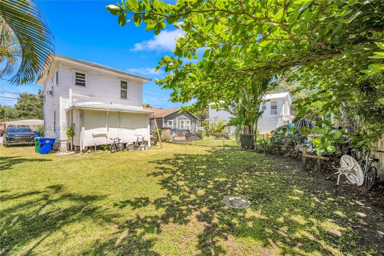 3420 Charles Ave, Miami, FL 33133 Photo