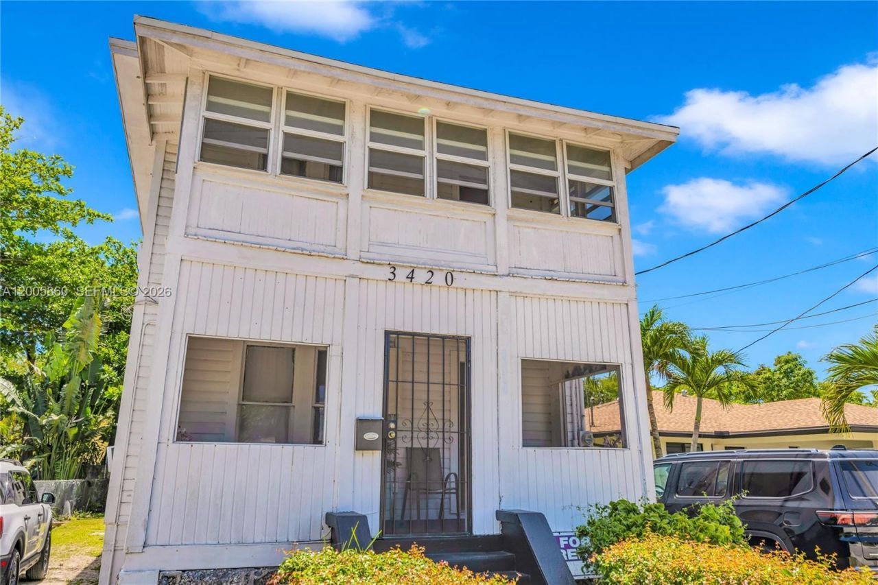 3420 Charles Ave, Miami, FL 33133 Photo