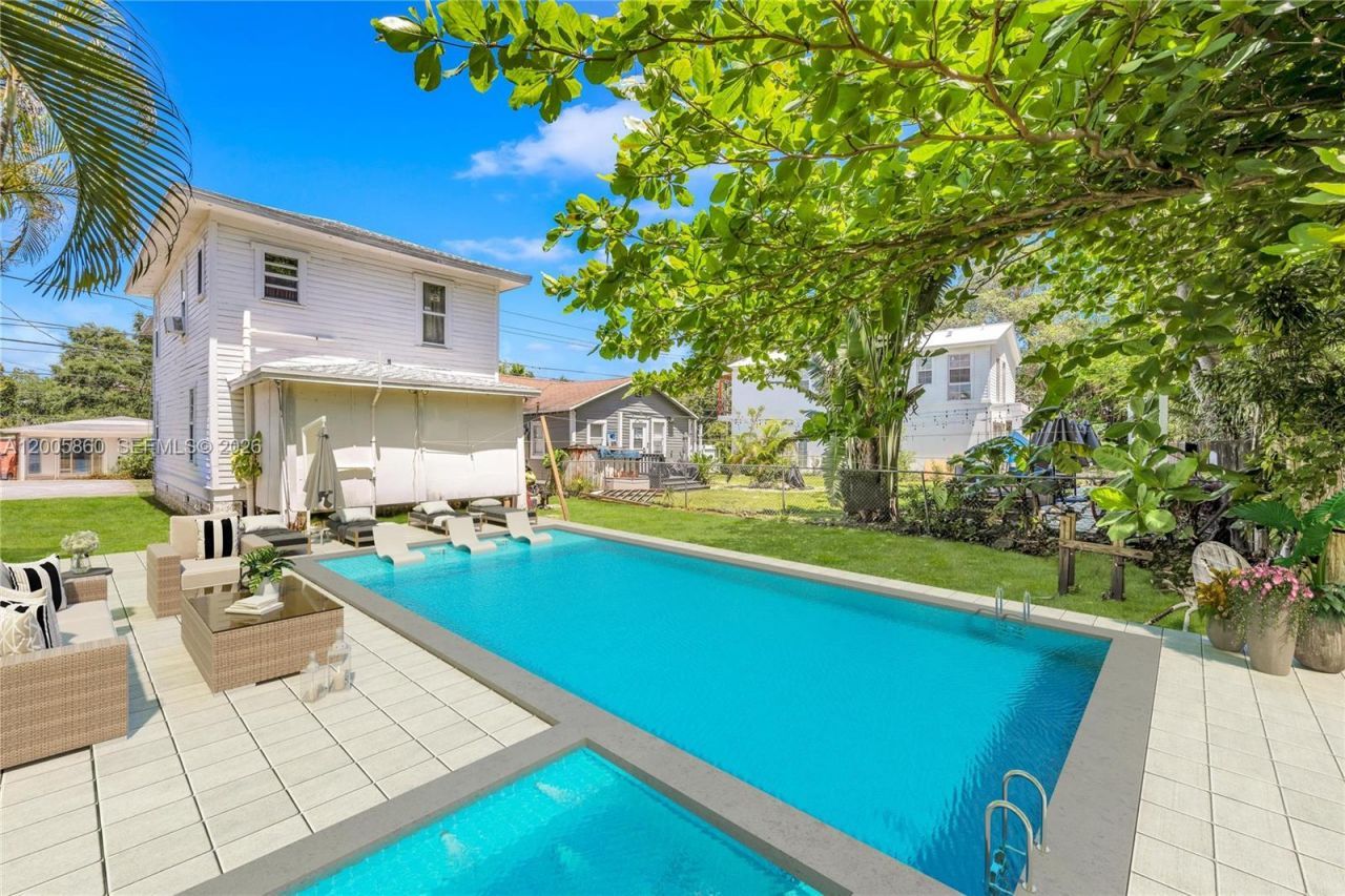 3420 Charles Ave, Miami, FL 33133 Photo