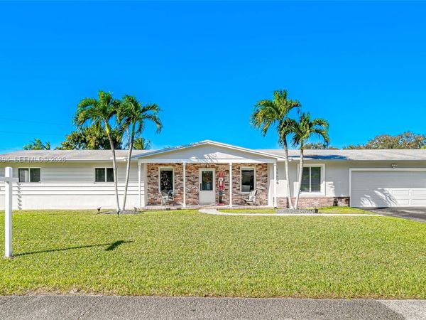 10600 SW 80th Ct, Miami, FL 33156