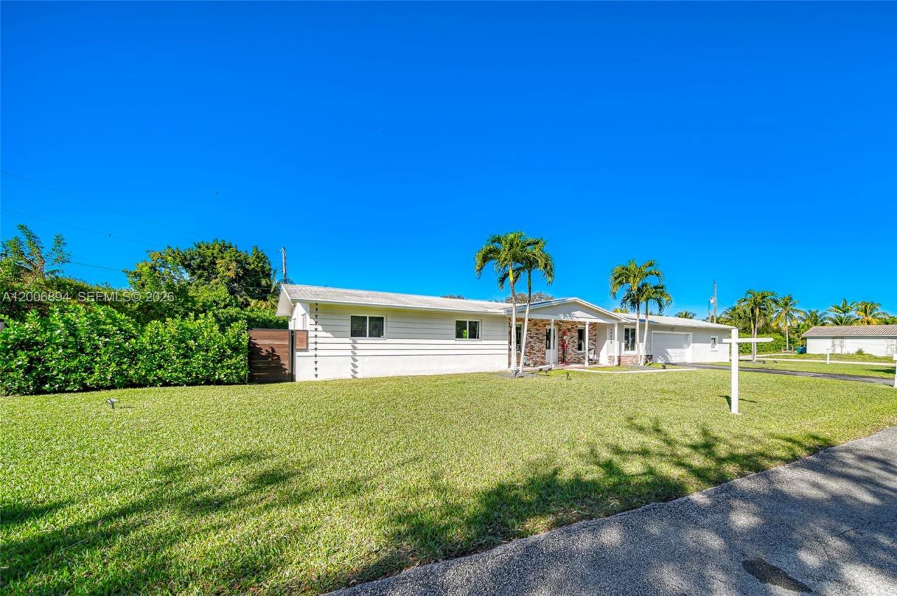 10600 SW 80th Ct, Miami, FL 33156 Photo