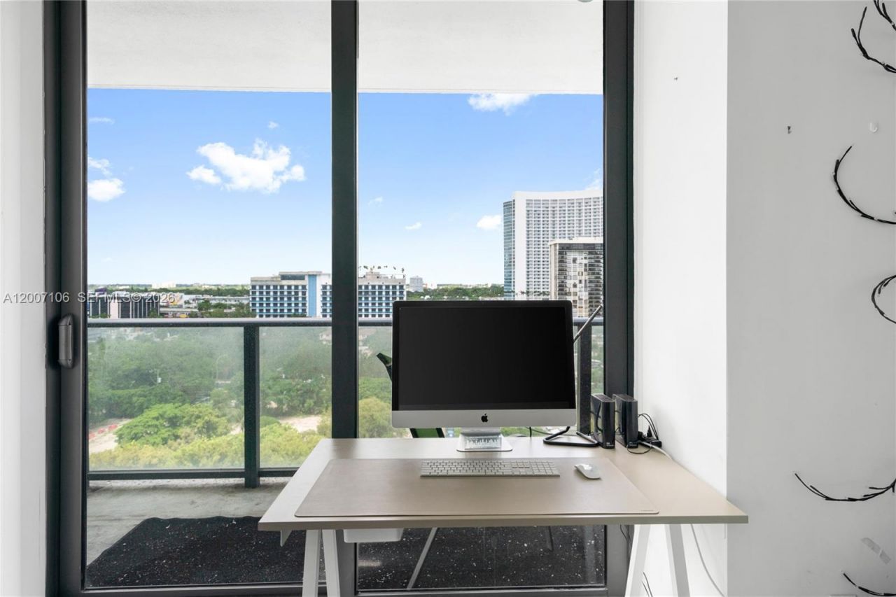 501 NE 31st St , Unit 910, Miami, FL 33137 Photo