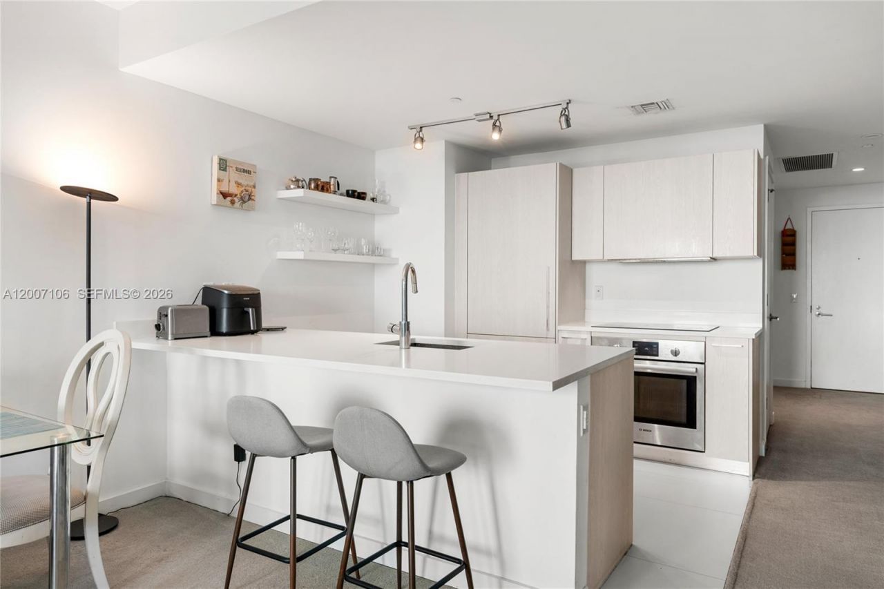 501 NE 31st St , Unit 910, Miami, FL 33137 Photo