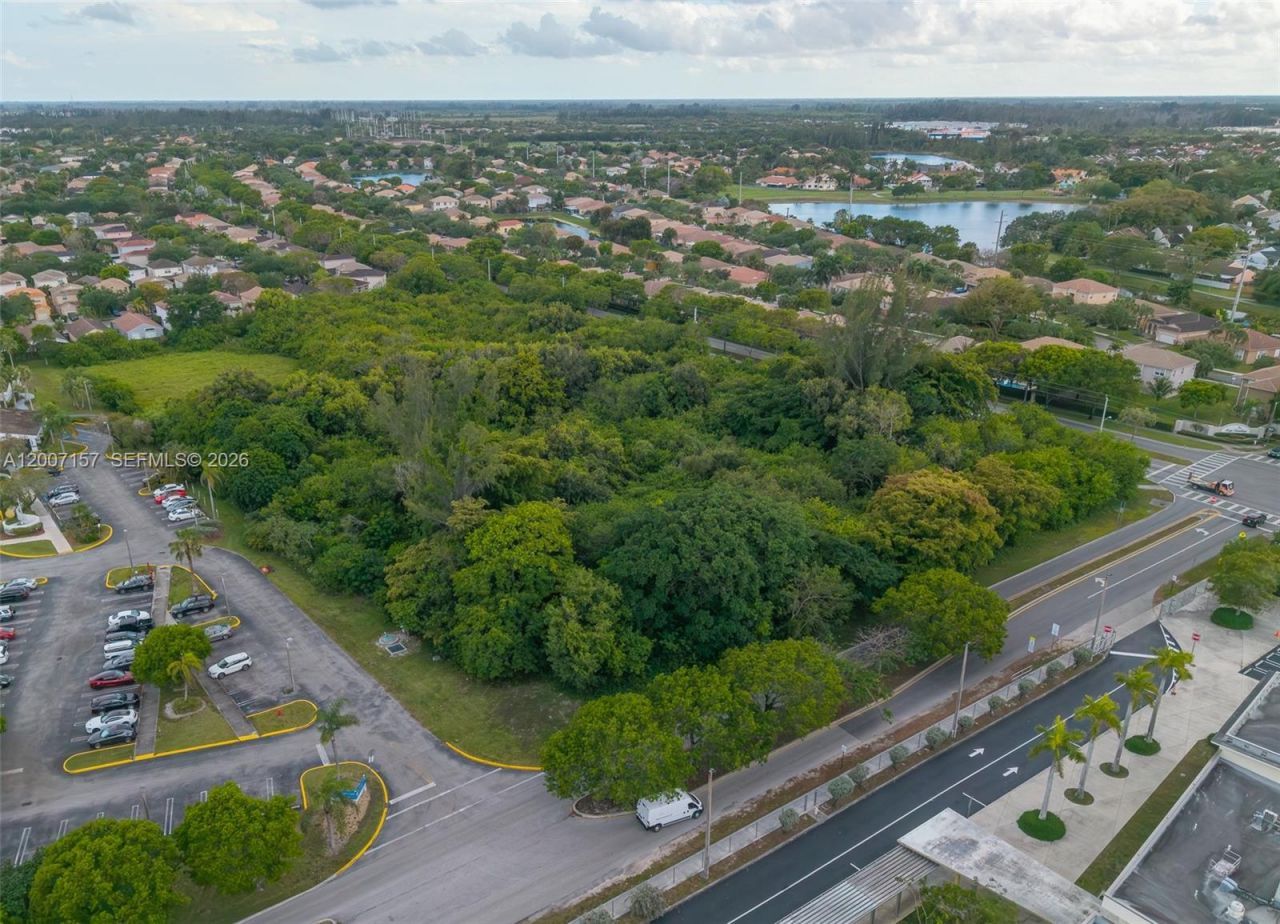 S Canal Dr , Homestead, FL 33035 Photo