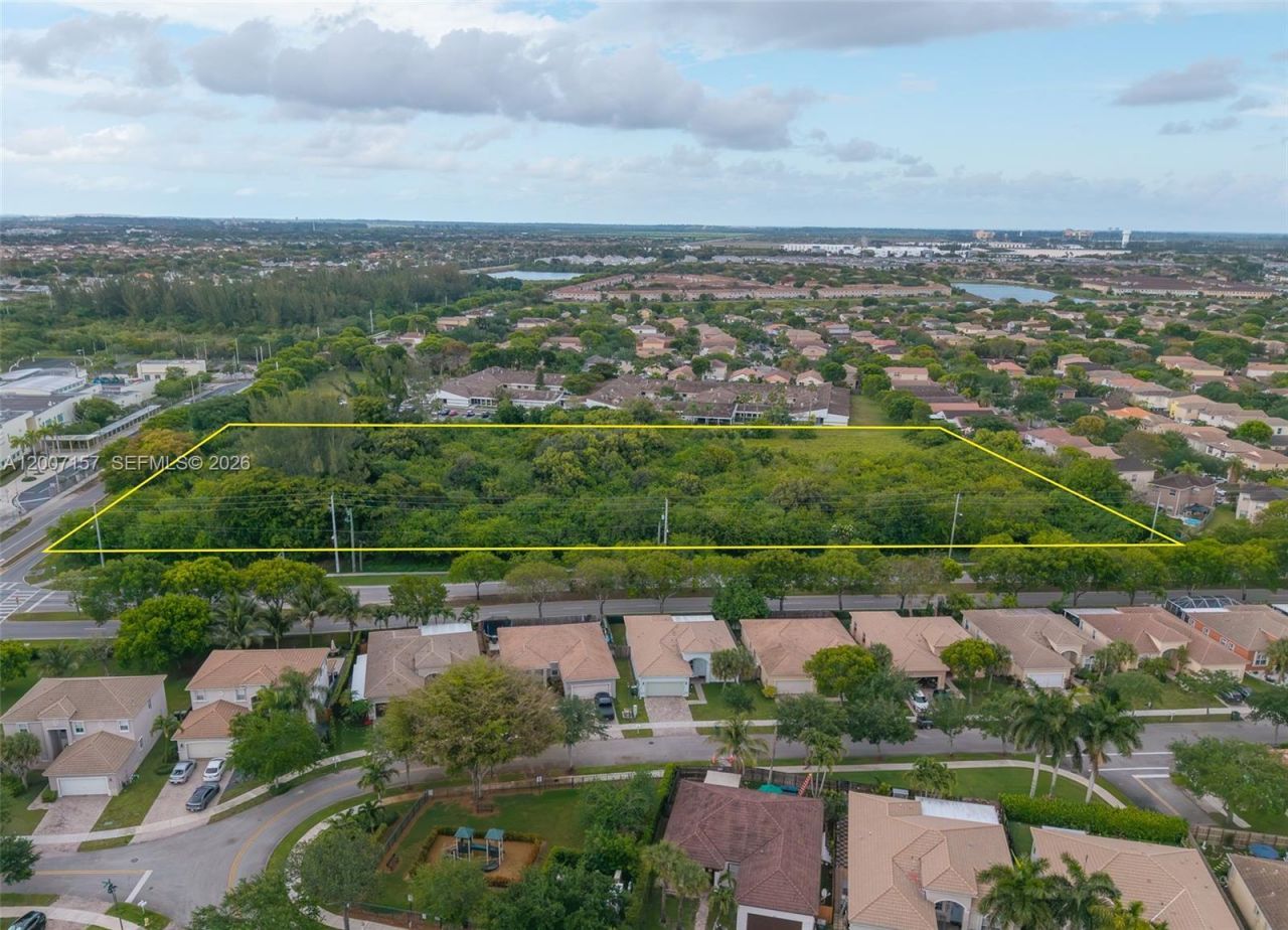 S Canal Dr , Homestead, FL 33035 Photo