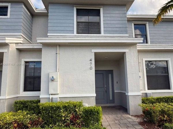 470 NE 12th St , Florida City, FL 33034