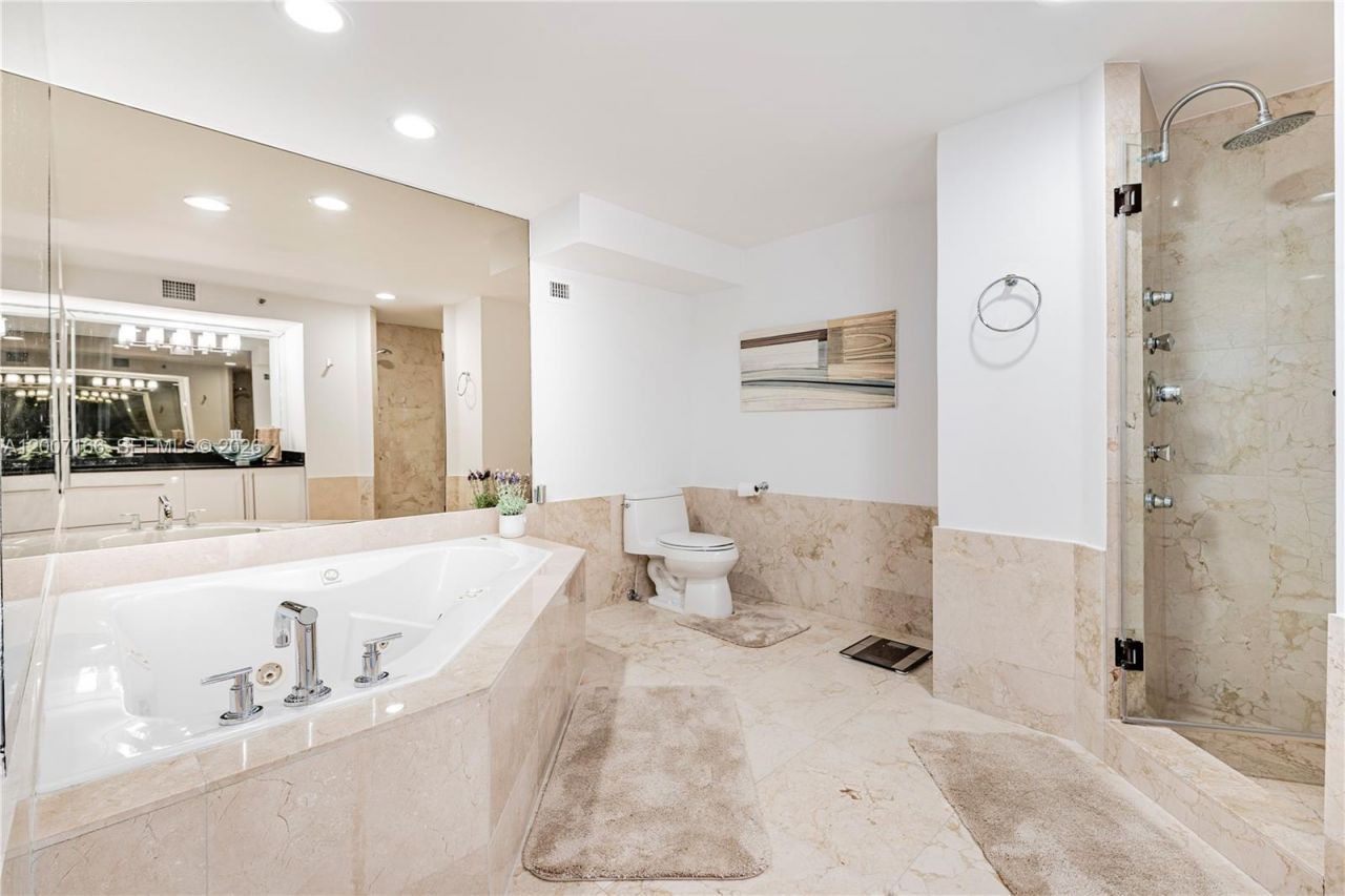 100 Lincoln Rd , Unit 944, Miami Beach, FL 33139 Photo