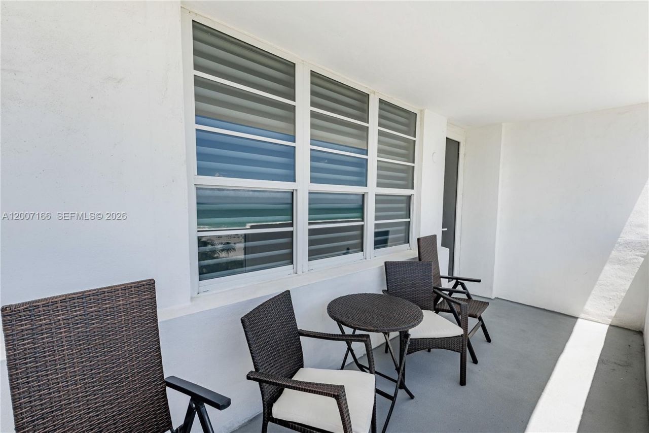 100 Lincoln Rd , Unit 944, Miami Beach, FL 33139 Photo