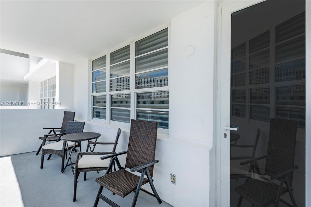 100 Lincoln Rd , Unit 944, Miami Beach, FL 33139 Photo