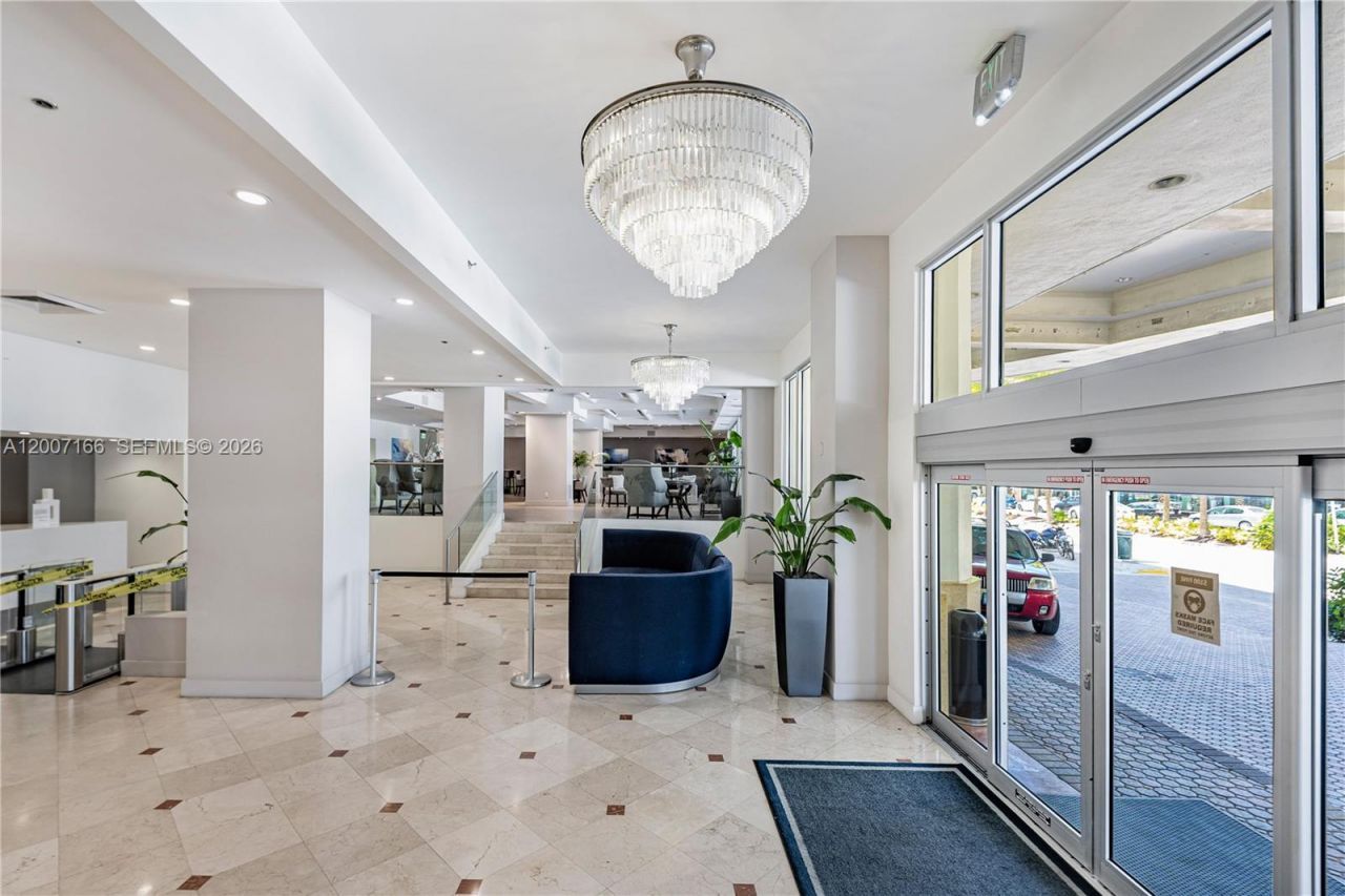 100 Lincoln Rd , Unit 944, Miami Beach, FL 33139 Photo