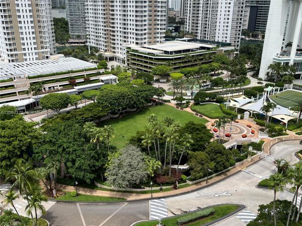540 Brickell Key Dr, Unit 1809, Miami, FL 33131