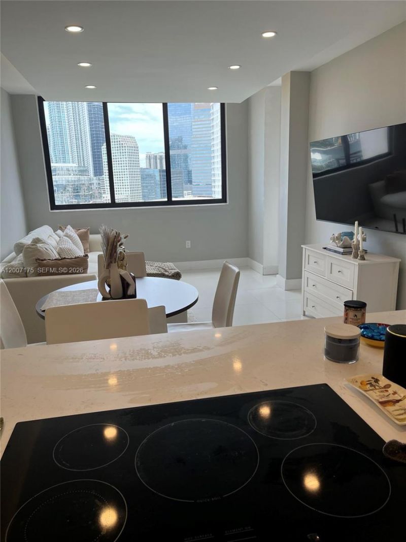 540 Brickell Key Dr, Unit 1809, Miami, FL 33131 Photo