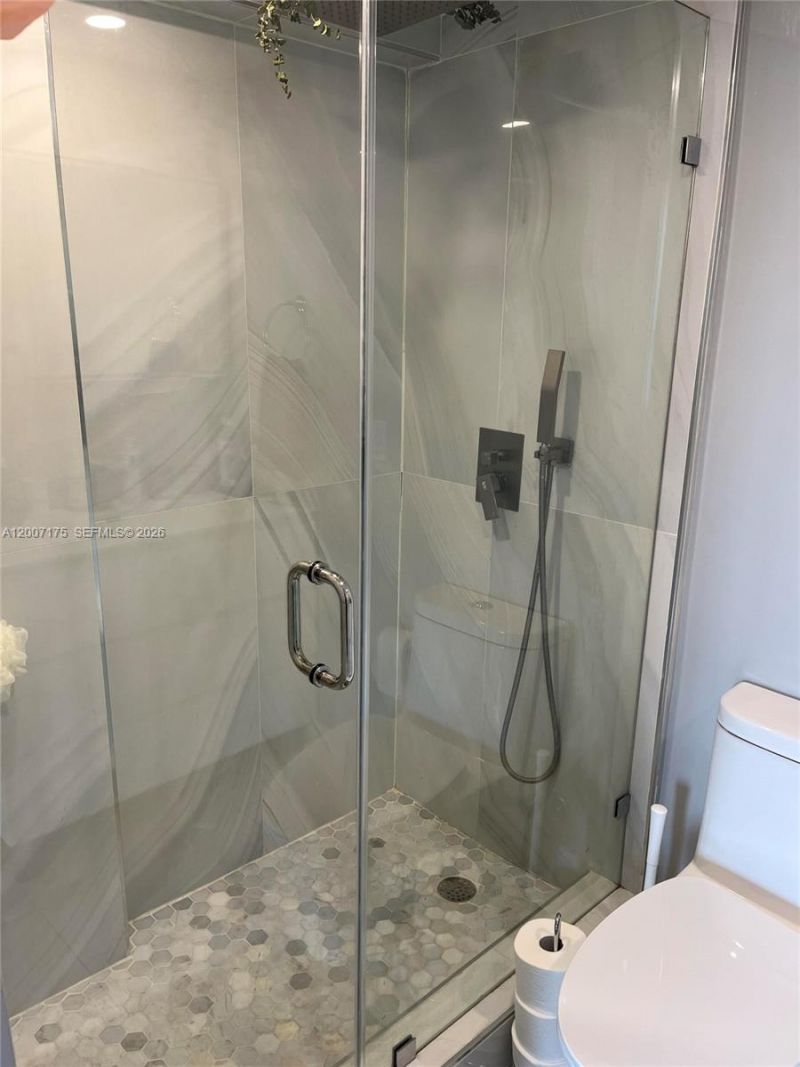 540 Brickell Key Dr, Unit 1809, Miami, FL 33131 Photo