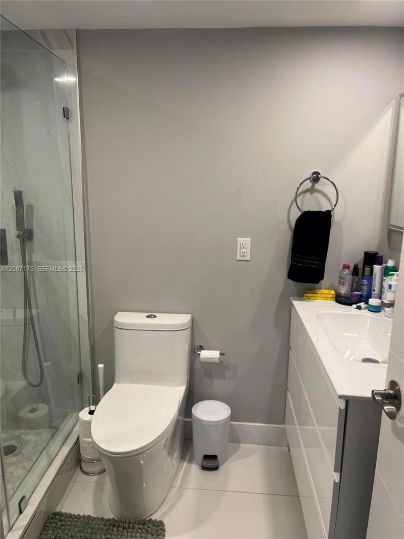 540 Brickell Key Dr, Unit 1809, Miami, FL 33131 Photo