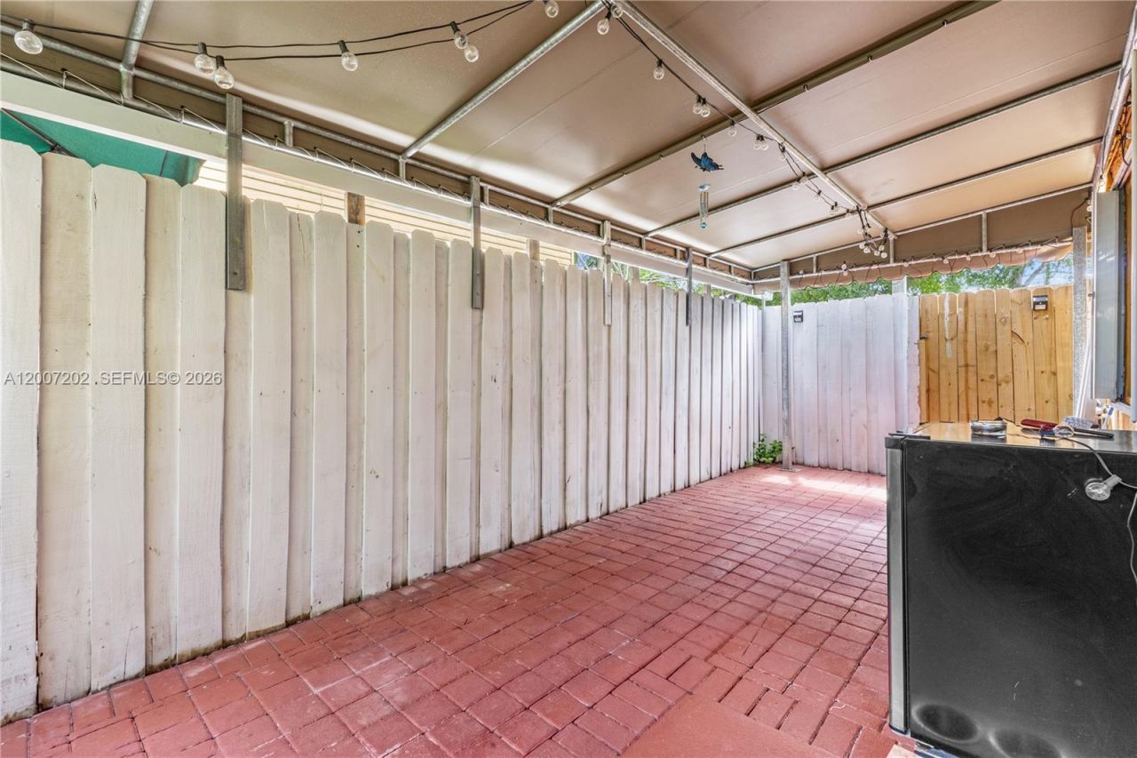 203 NE 12th Ave , Unit 203, Homestead, FL 33030 Photo