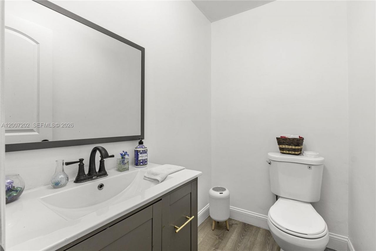 203 NE 12th Ave , Unit 203, Homestead, FL 33030 Photo