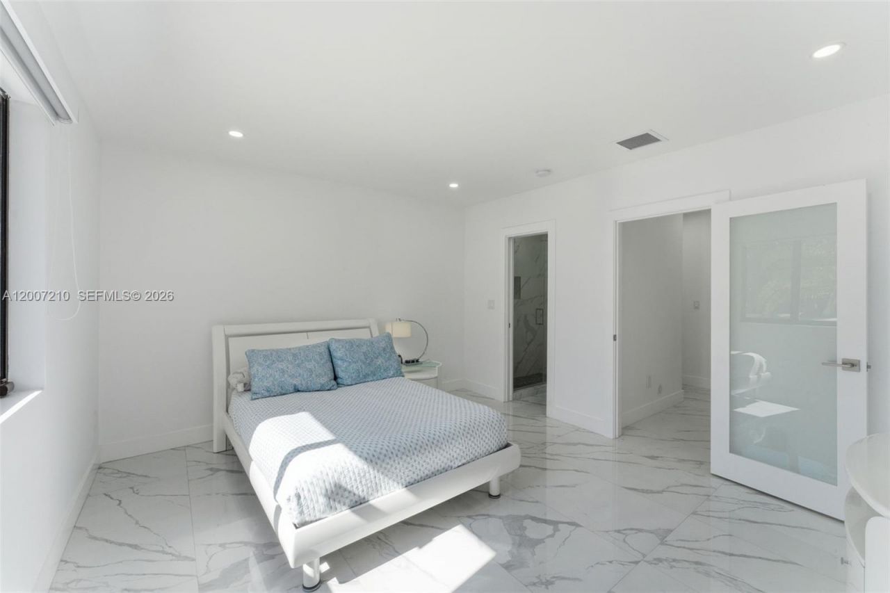 8625 SW 147th St , Palmetto Bay, FL 33158 Photo
