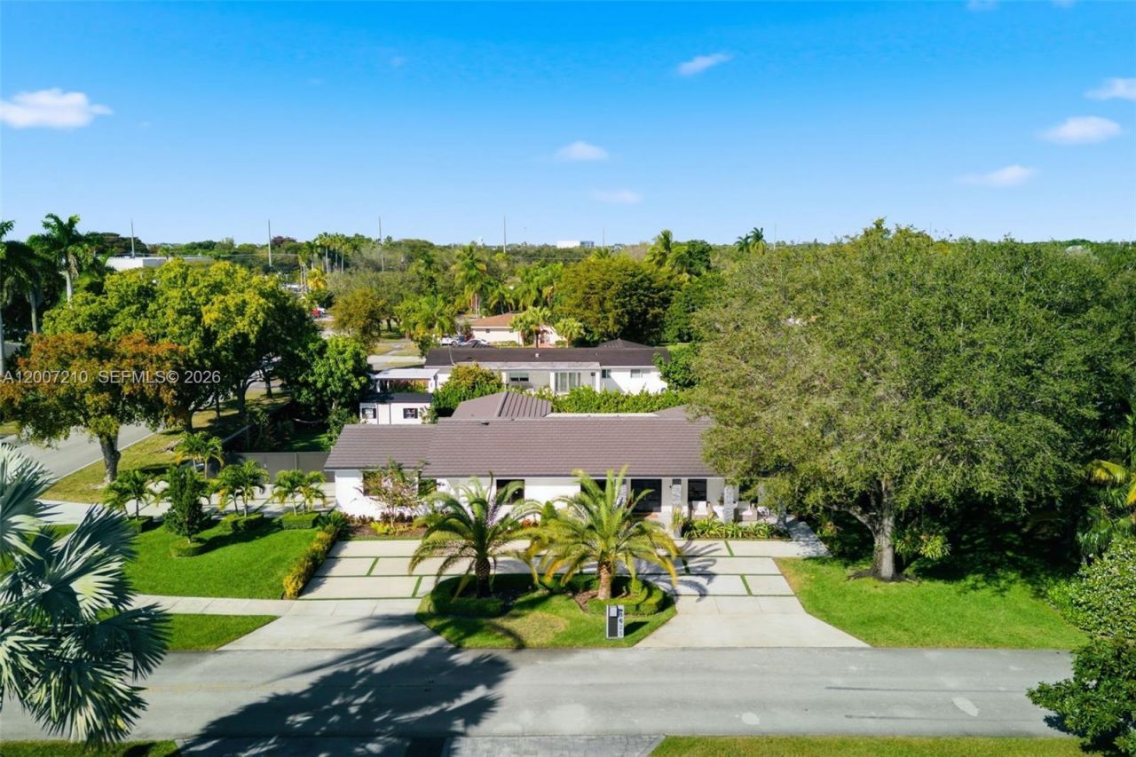 8625 SW 147th St , Palmetto Bay, FL 33158 Photo