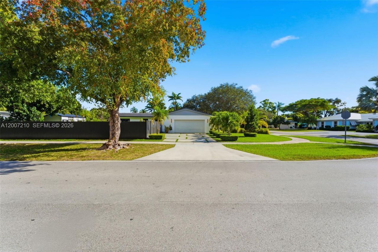 8625 SW 147th St , Palmetto Bay, FL 33158 Photo