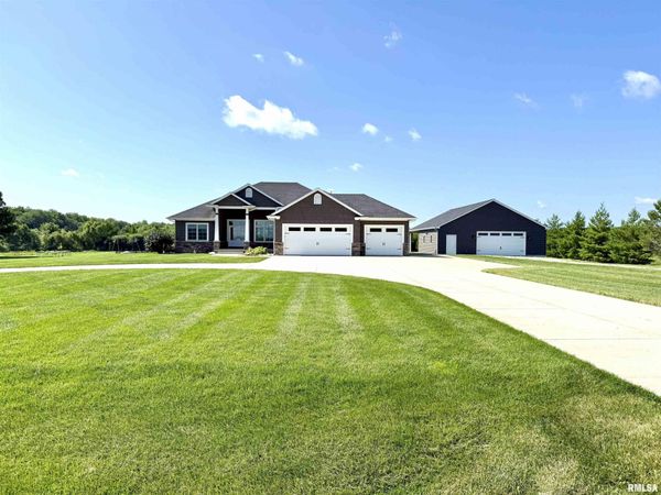 18763 Neff Road, Girard, IL 62640
