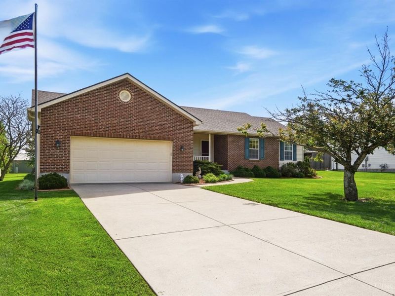 7981 Tara Drive, West Chester, OH 45069 Photo 2