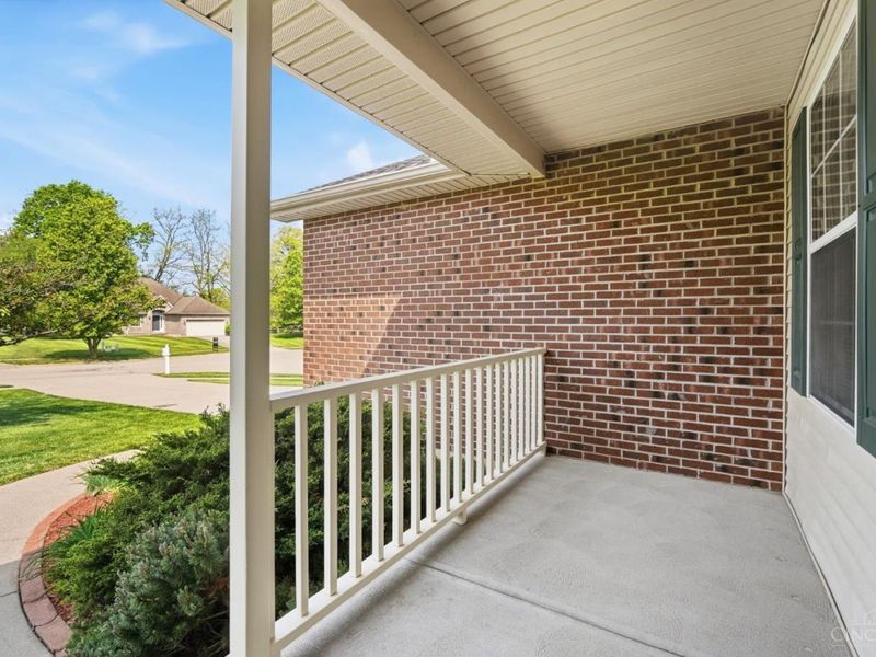 7981 Tara Drive, West Chester, OH 45069 Photo 6