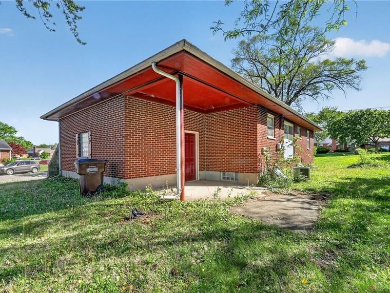 4596 Channing Lane, Trotwood, OH 45416 Photo 3