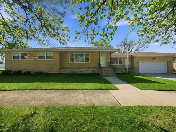 16560 Greenwood Avenue , South Holland, IL 60473