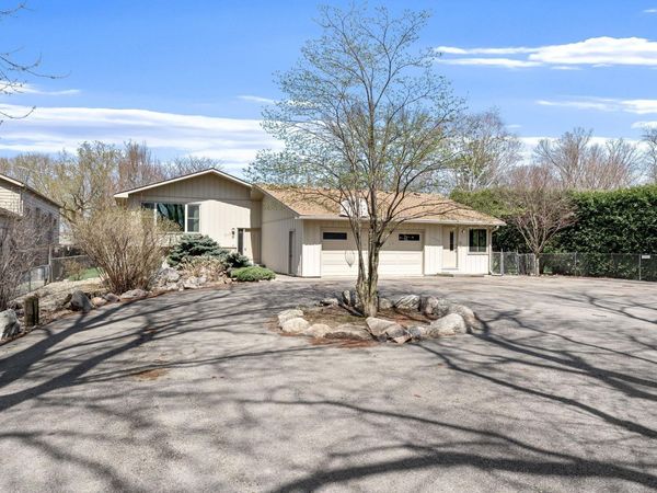 1450 E Main Street , Owatonna, MN 55060