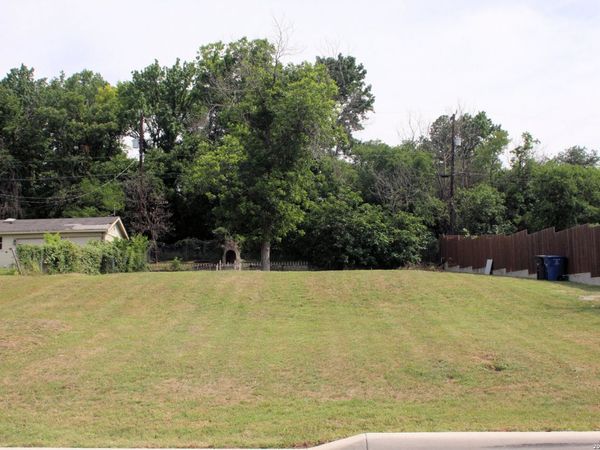 546 PERSHING AVE, San Antonio, TX 78209