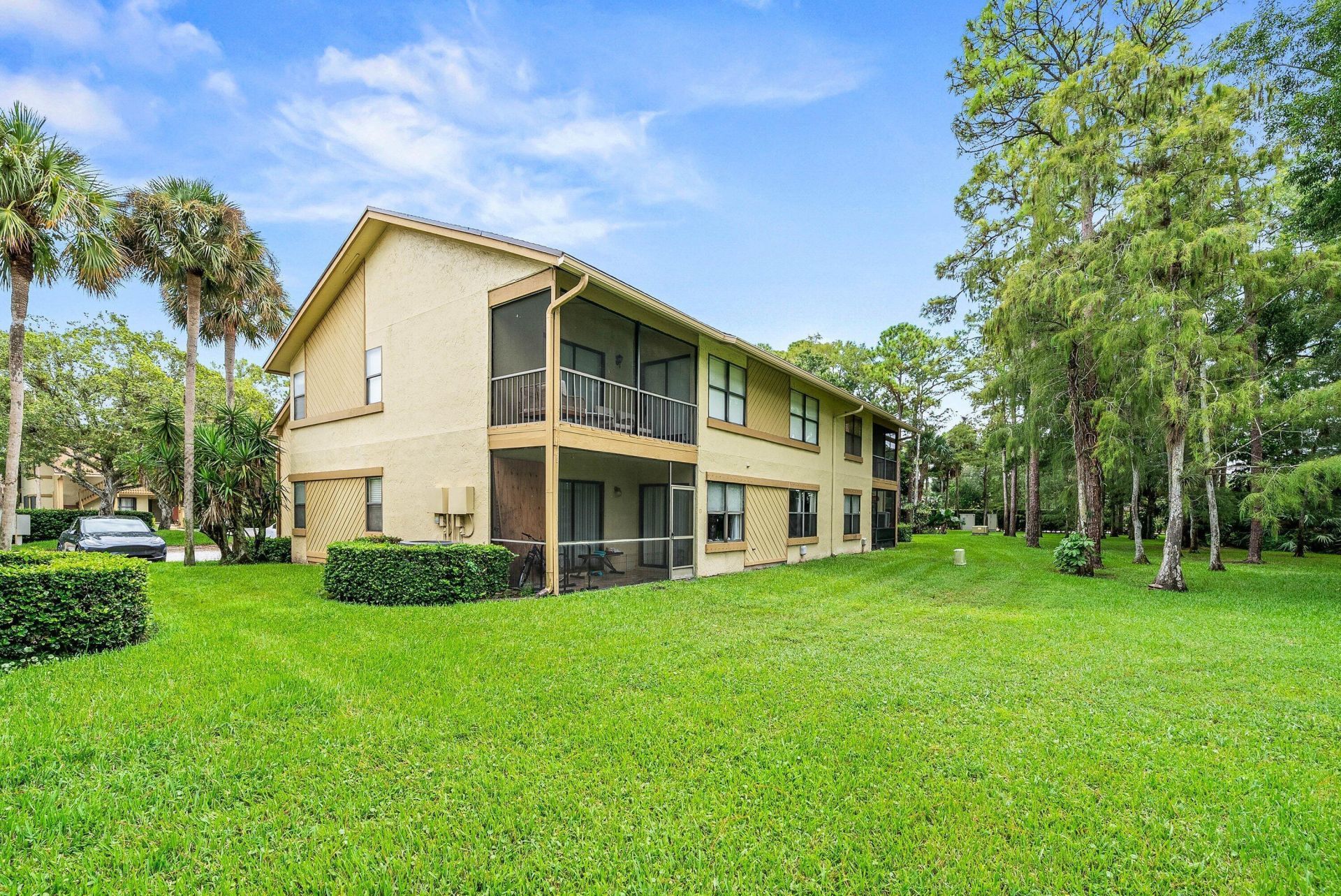 13105 Belhaven Court, Unit 15, Wellington, FL 33414 Photo