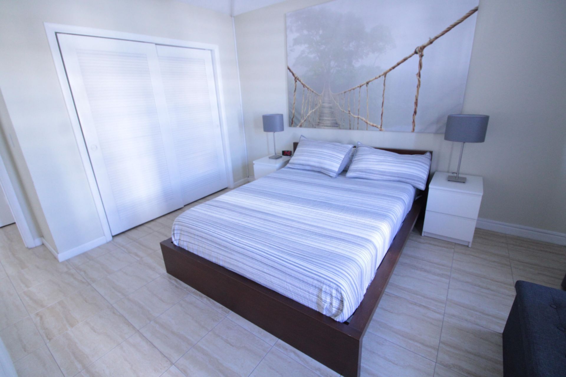440 Paradise Isle Boulevard, Unit 303, Hallandale Beach, FL 33009 Photo