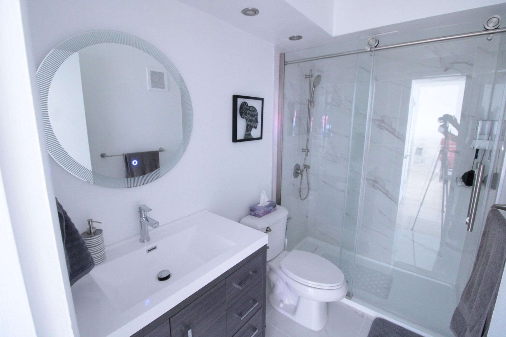 440 Paradise Isle Boulevard, Unit 303, Hallandale Beach, FL 33009 Photo