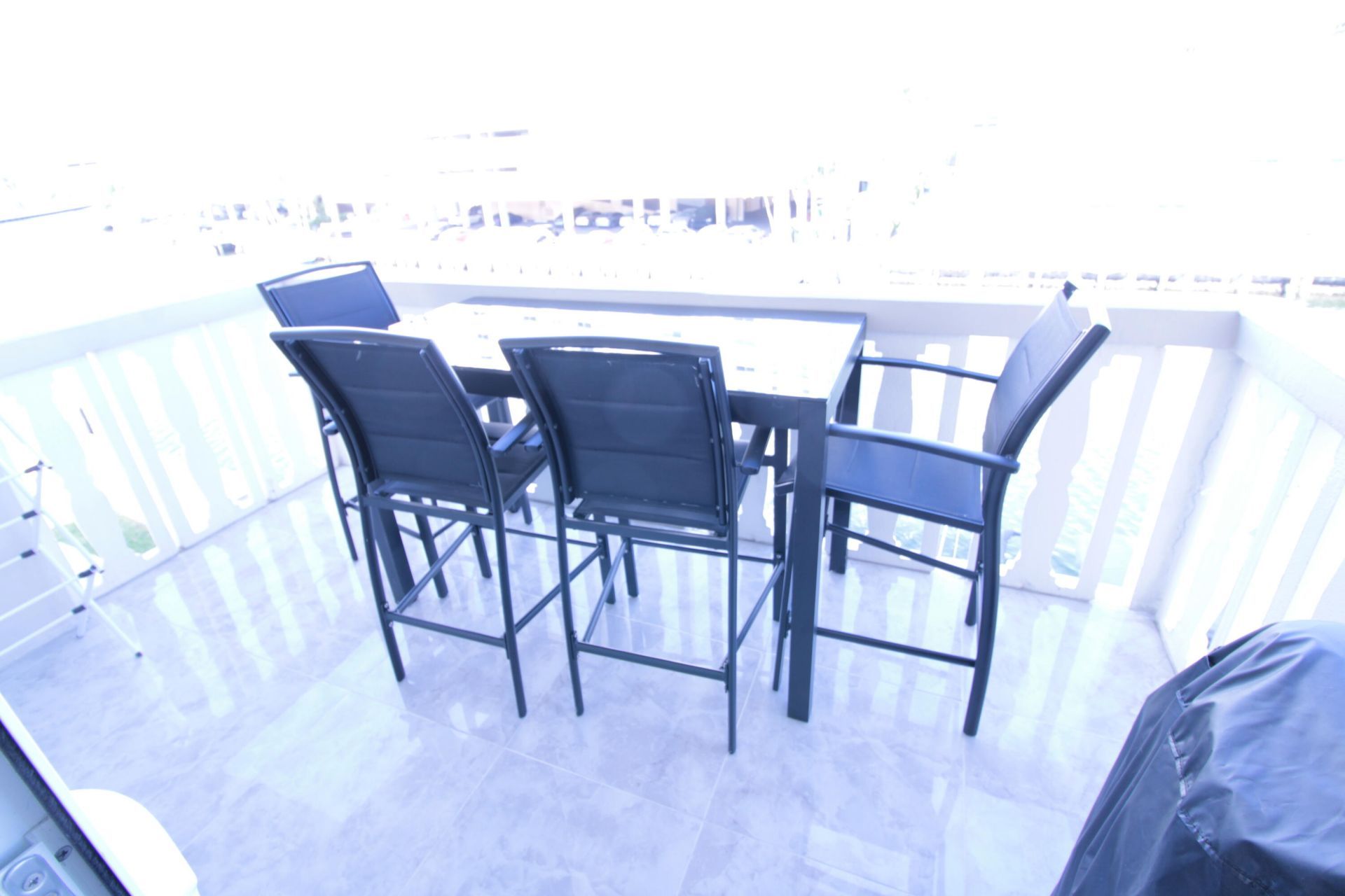 440 Paradise Isle Boulevard, Unit 303, Hallandale Beach, FL 33009 Photo