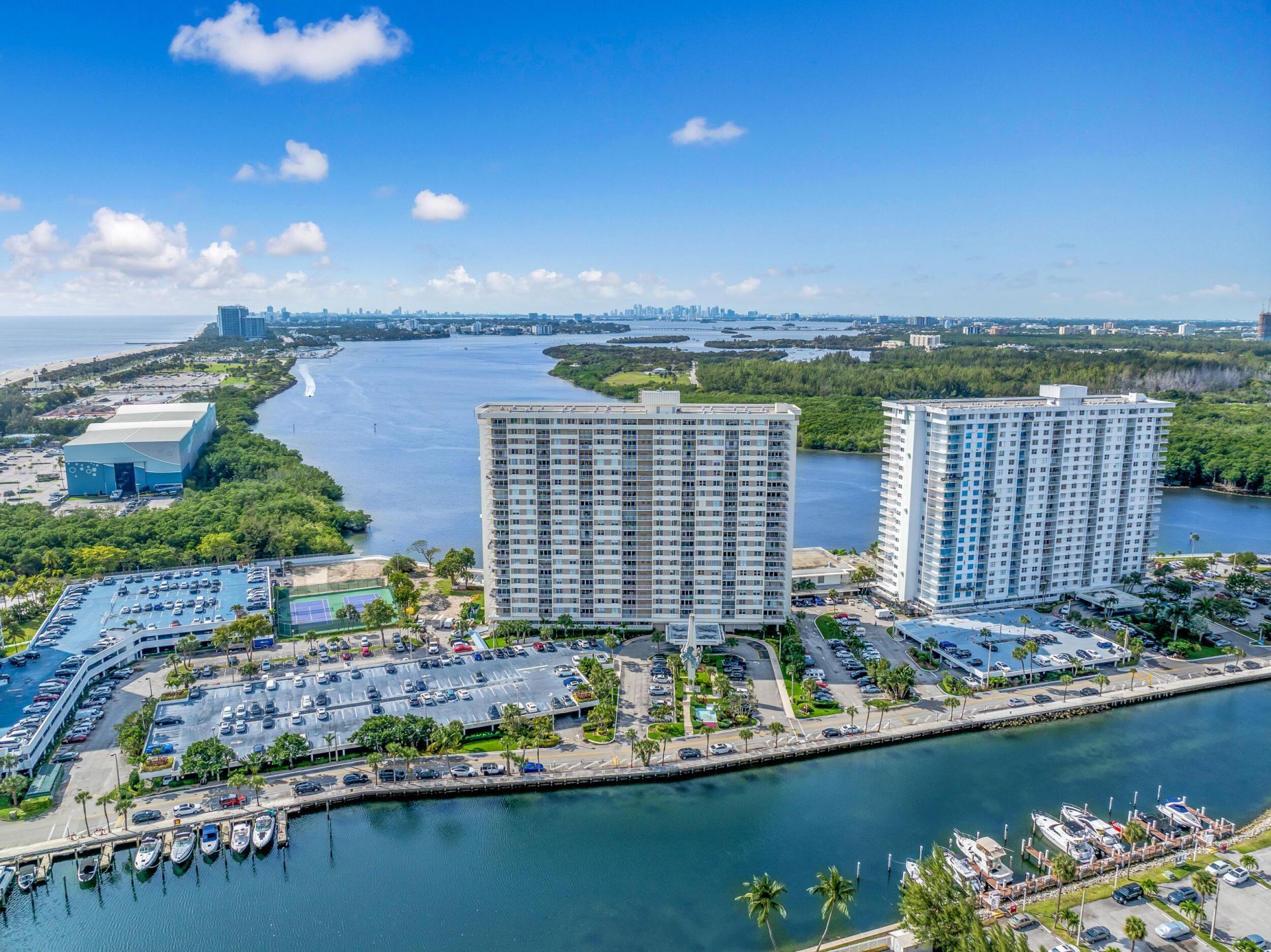 300 Bayview Drive, Unit 1614, Sunny Isles Beach, FL 33160 Photo